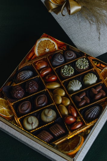 LÜKS ÇİKOLATA KUTUSU
